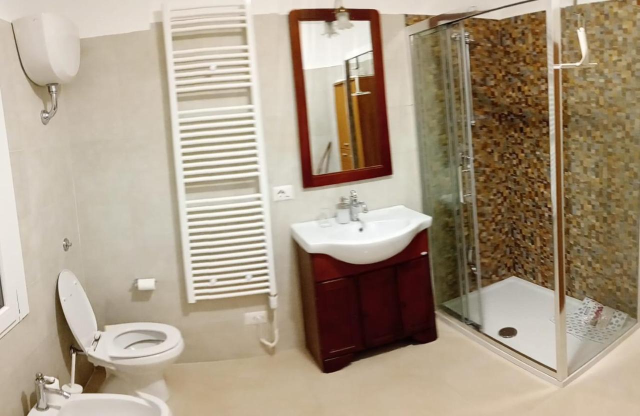 7 Cannelle Guest House อิแซร์เนีย ภายนอก รูปภาพ